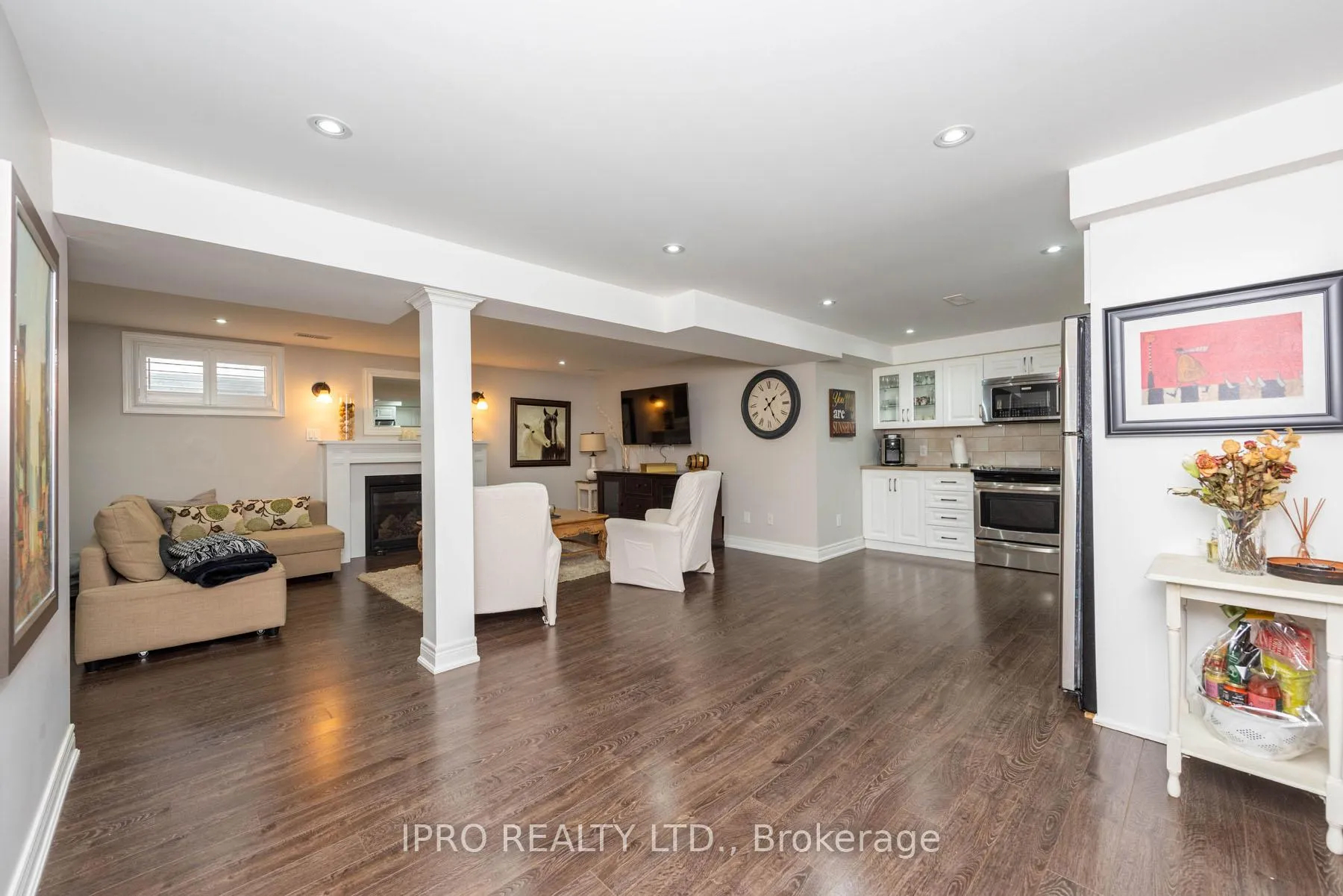 Photo 34 of 120 Braidwood Lake Road, Brampton, Heart Lake — HOMEH
