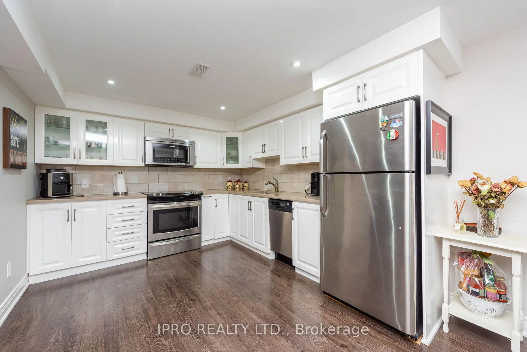 Photo 35 of 120 Braidwood Lake Road, Brampton, Heart Lake — HOMEH