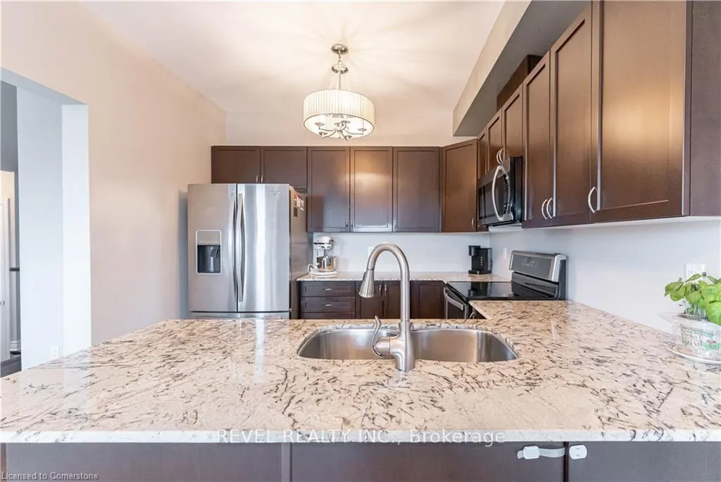 Photo 15 of 111 Bousfield Rise, Hamilton, Waterdown — HOMEH