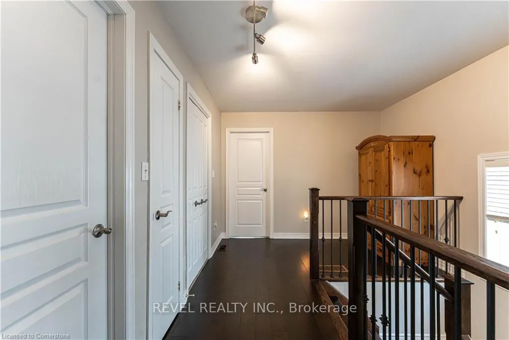 Photo 20 of 111 Bousfield Rise, Hamilton, Waterdown — HOMEH