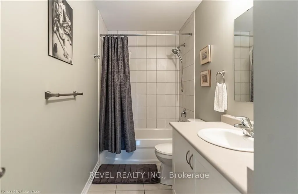 Photo 23 of 111 Bousfield Rise, Hamilton, Waterdown — HOMEH