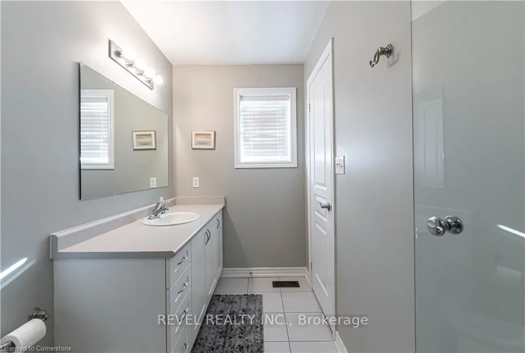 Photo 31 of 111 Bousfield Rise, Hamilton, Waterdown — HOMEH