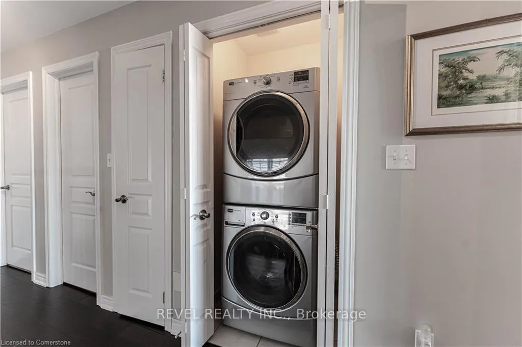 Photo 33 of 111 Bousfield Rise, Hamilton, Waterdown — HOMEH