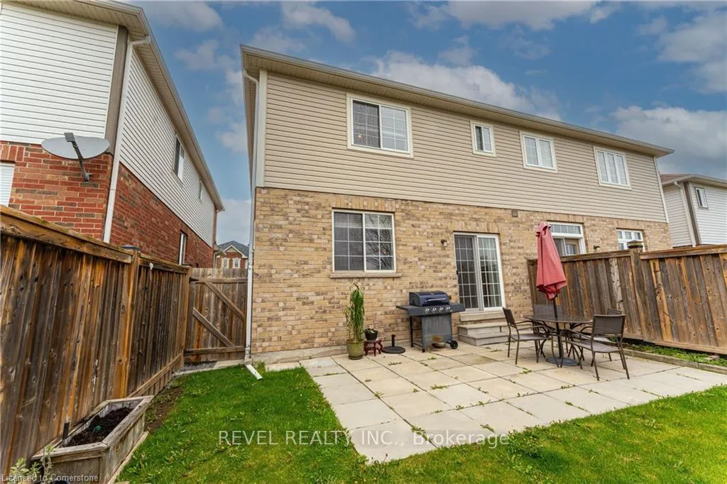 Photo 37 of 111 Bousfield Rise, Hamilton, Waterdown — HOMEH