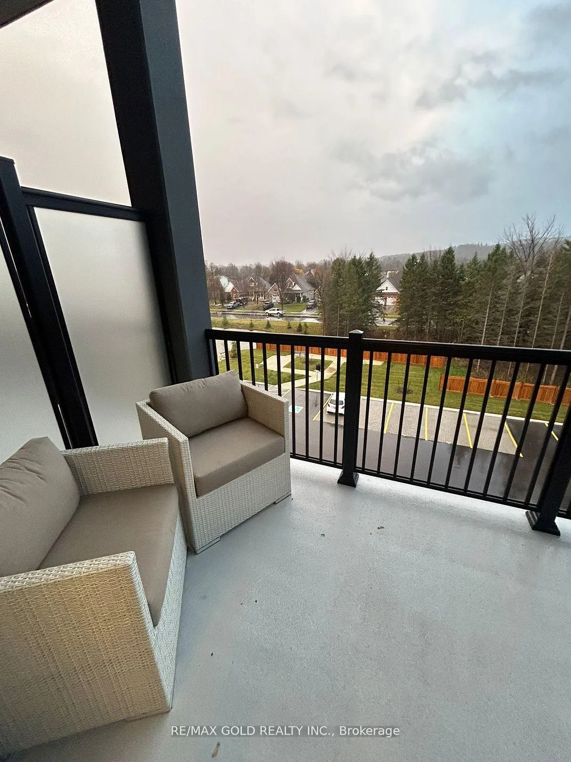 Photo 13 of Unit 403, 121 Mary Street, Clearview, Creemore — HOMEH