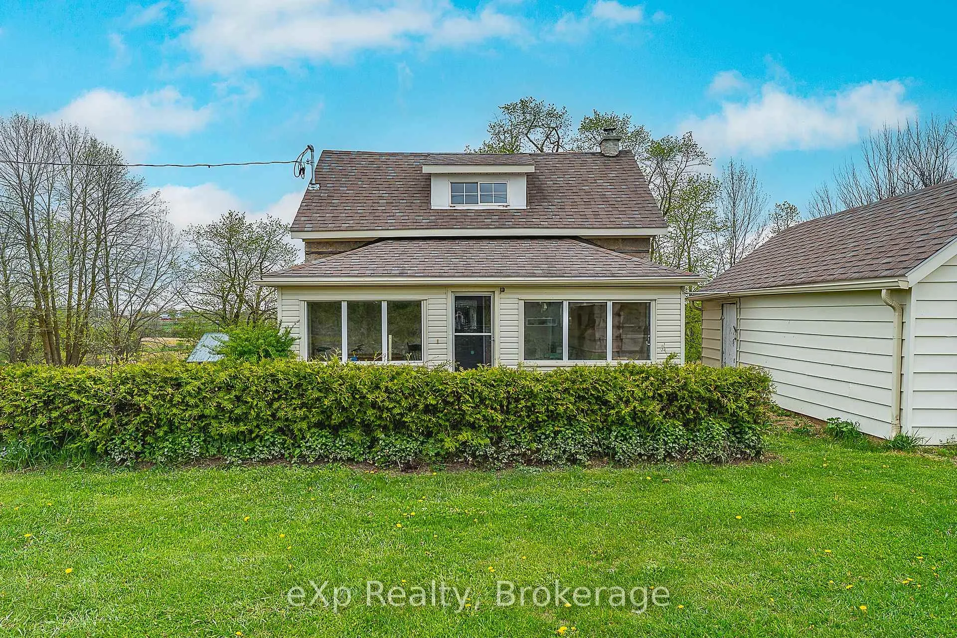 Photo 3 of 135786 Concession 8, Chatsworth — HOMEH