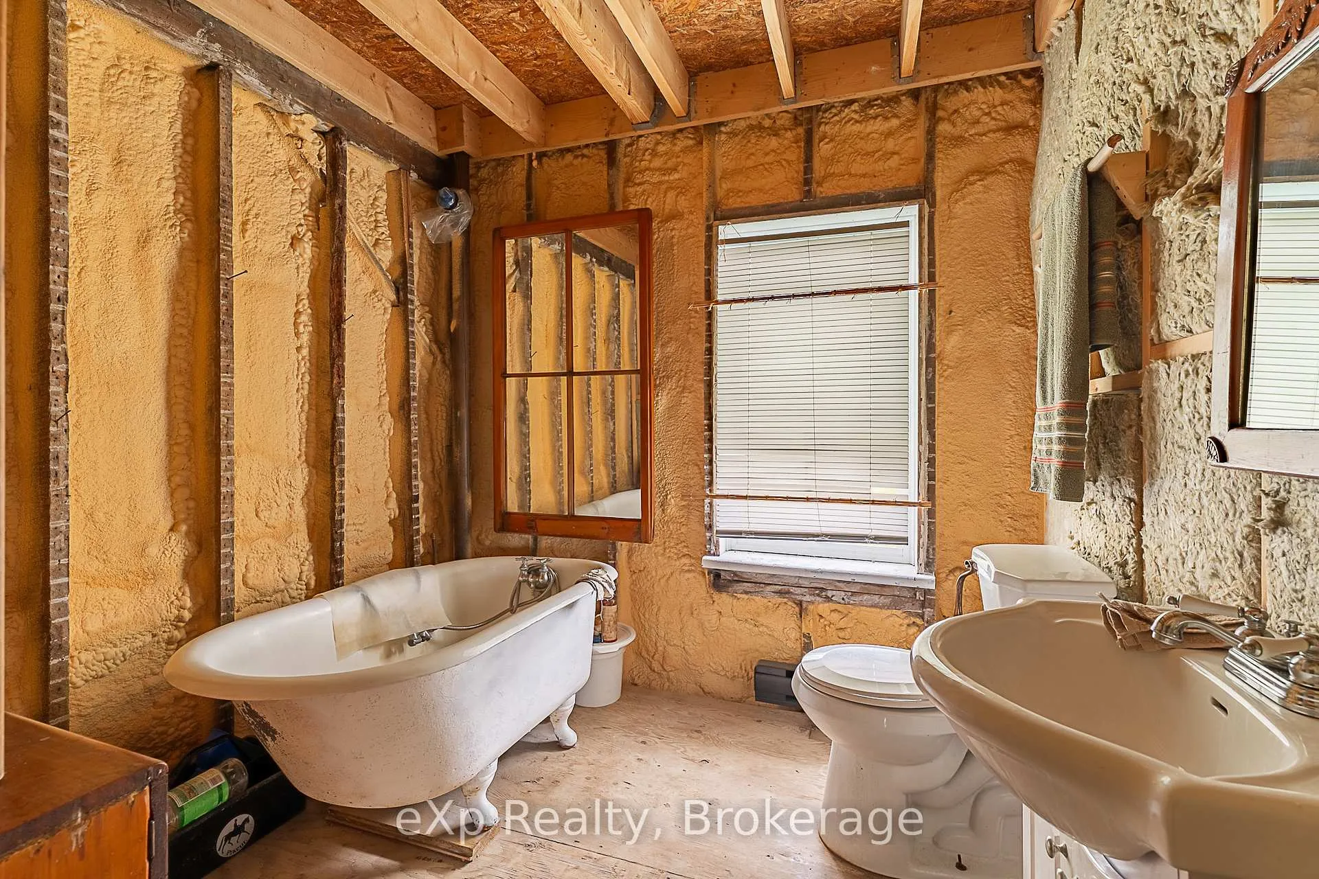 Photo 19 of 135786 Concession 8, Chatsworth — HOMEH