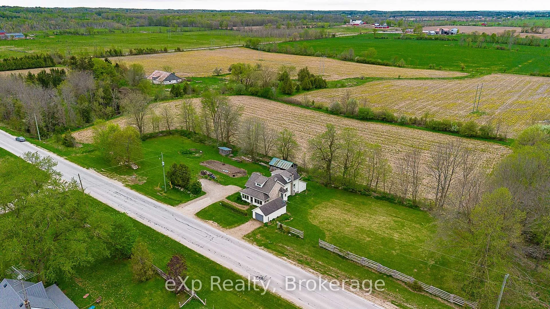 Photo 23 of 135786 Concession 8, Chatsworth — HOMEH