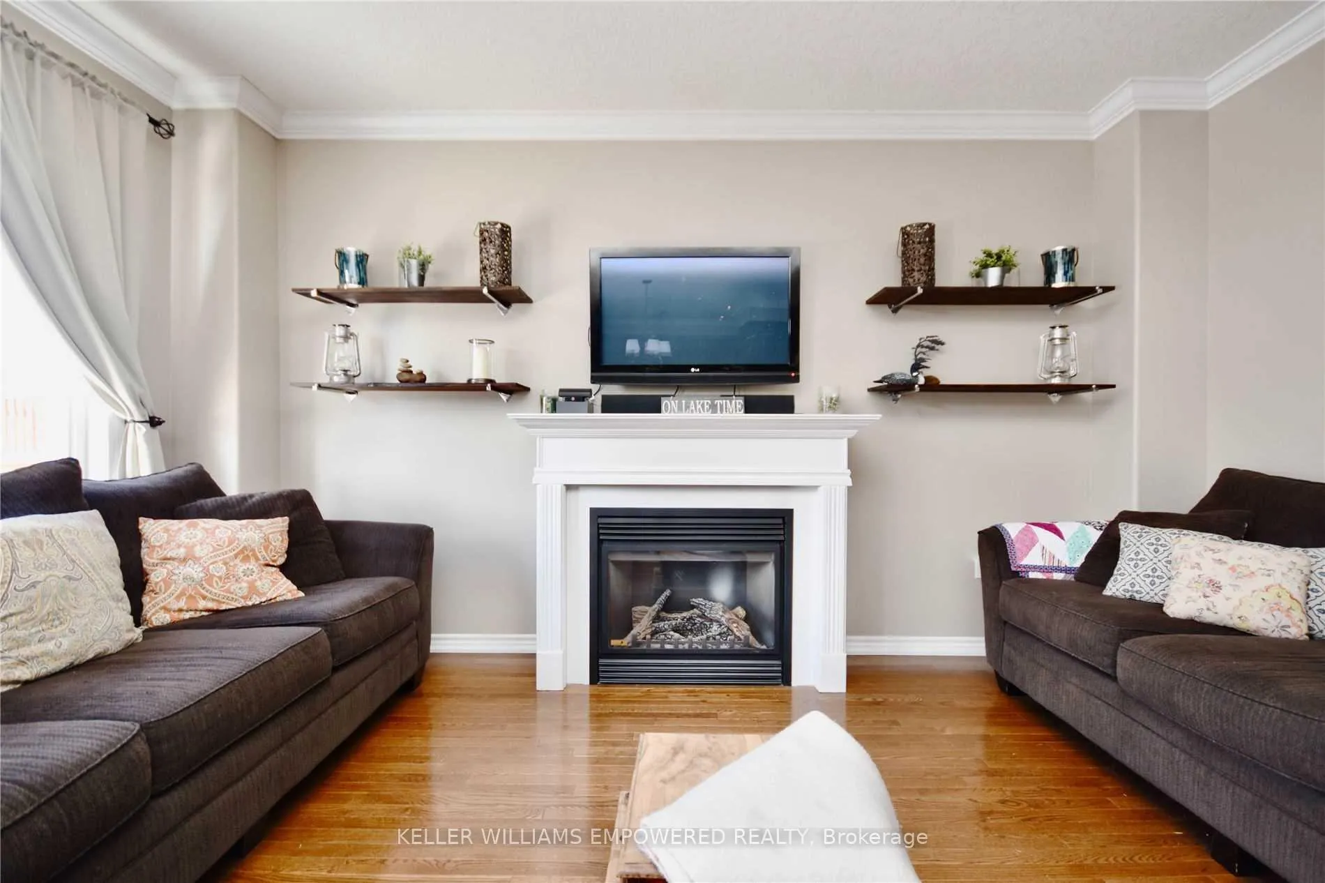 Photo 7 of 1002 Booth Avenue, Innisfil, Alcona — HOMEH