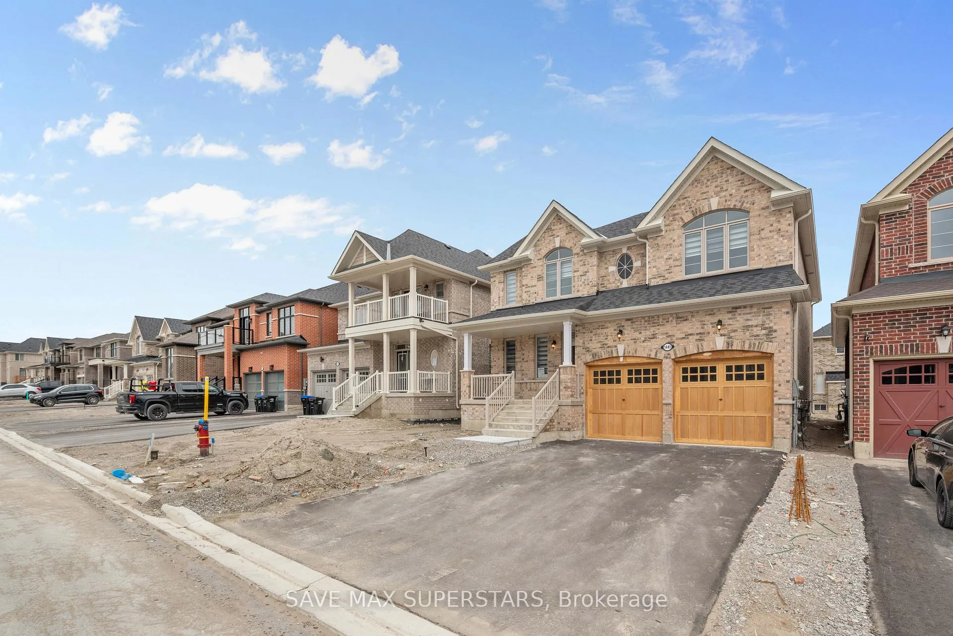 Photo 2 of 1441 Davis loop Circle, Innisfil, Lefroy — HOMEH