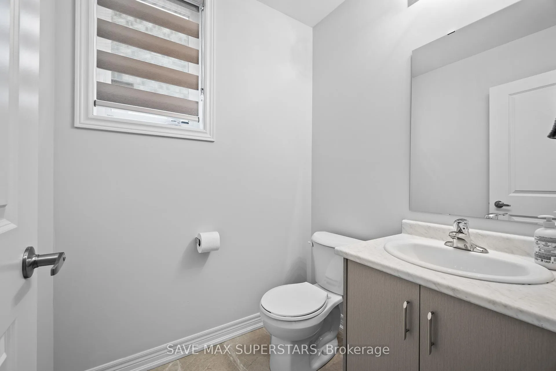 Photo 18 of 1441 Davis loop Circle, Innisfil, Lefroy — HOMEH