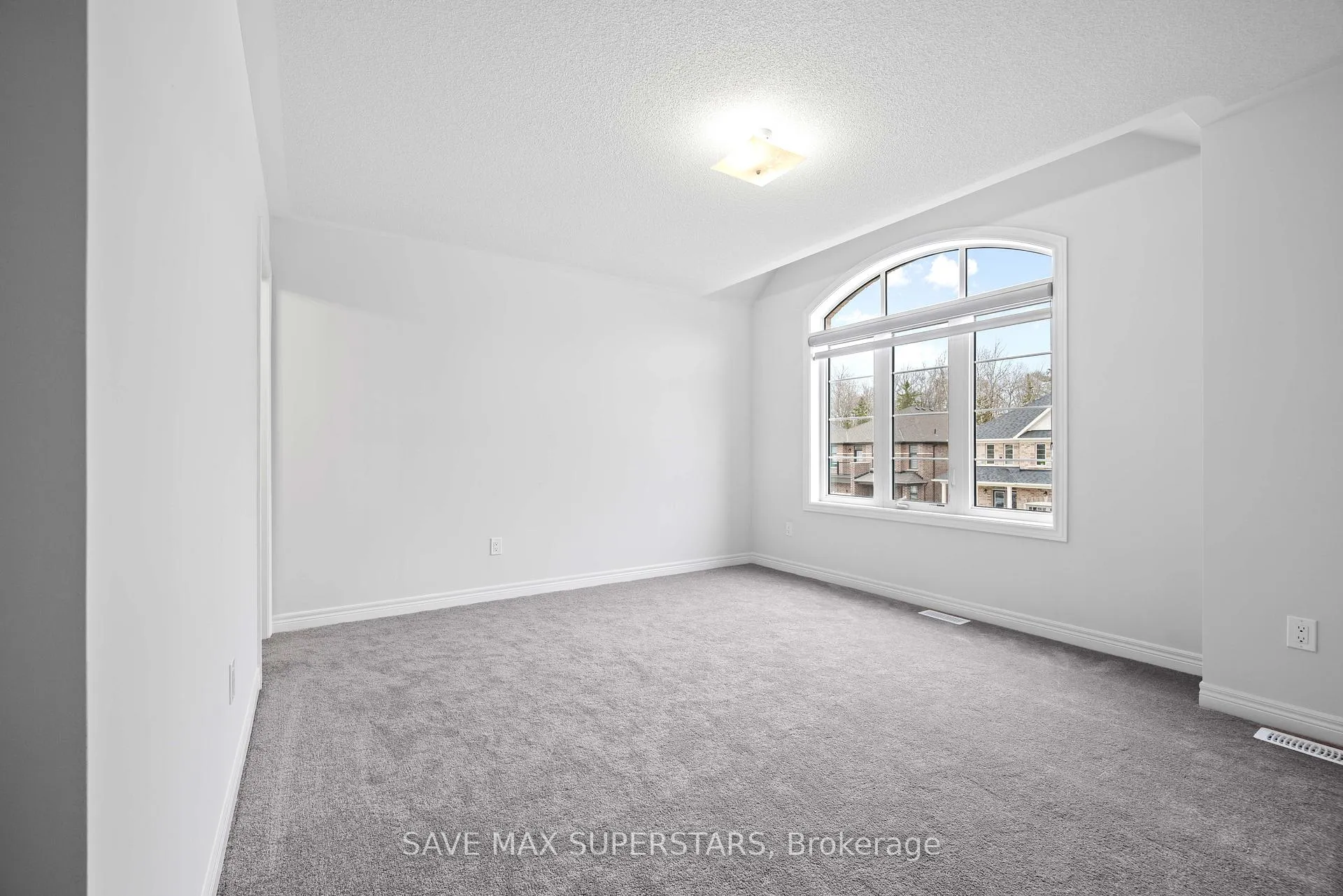 Photo 36 of 1441 Davis loop Circle, Innisfil, Lefroy — HOMEH