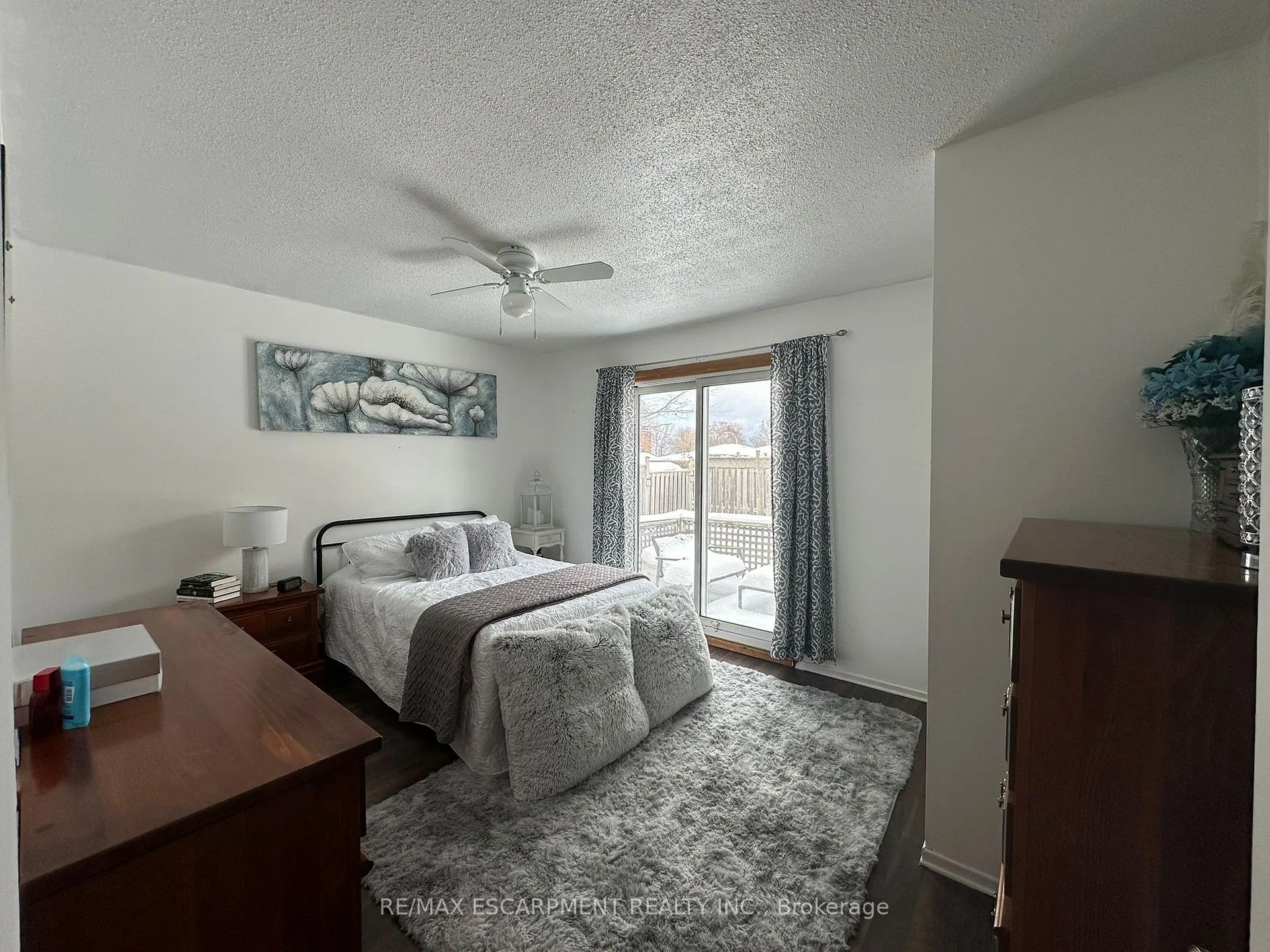 Photo 21 of 30 Hopewell Crescent, Hamilton, Stoney Creek — HOMEH