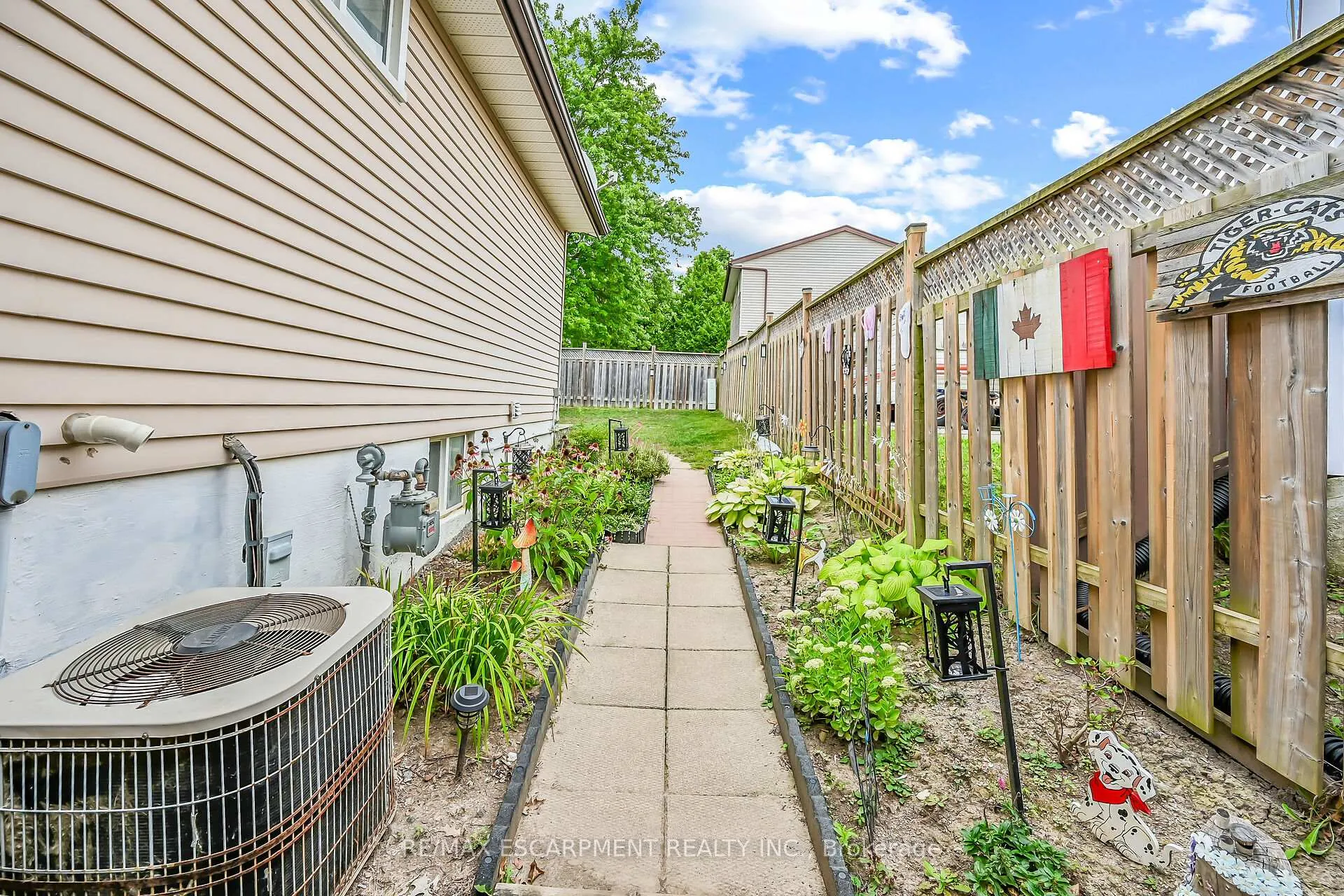 Photo 34 of 30 Hopewell Crescent, Hamilton, Stoney Creek — HOMEH