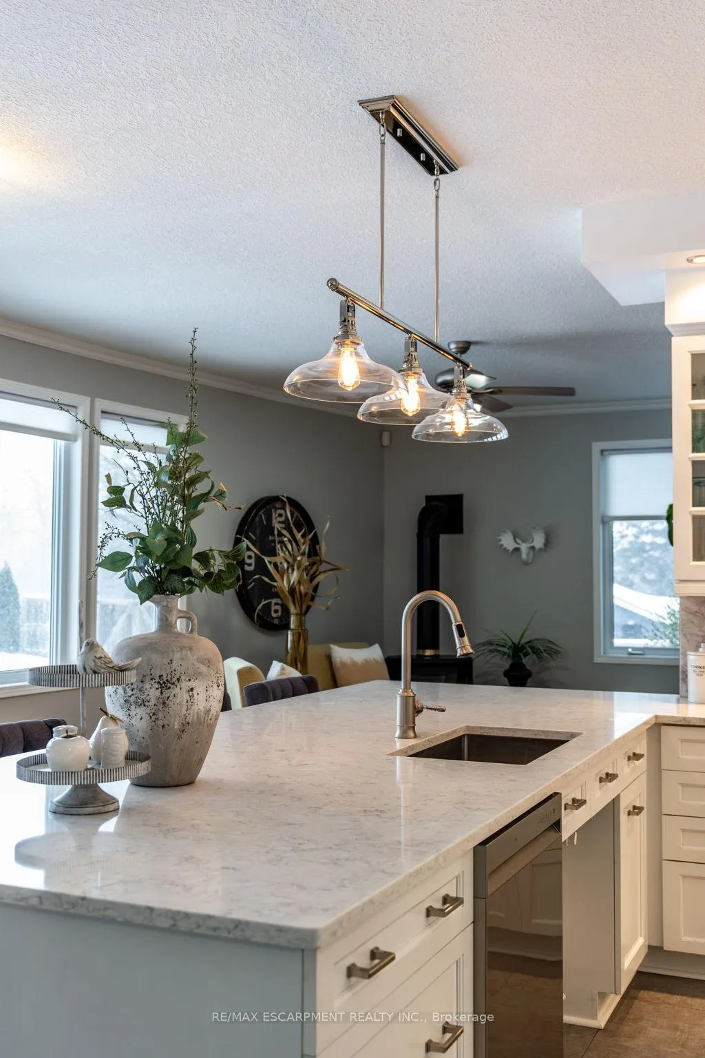 Photo 17 of 715 Robson Road, Hamilton, Rural Flamborough — HOMEH
