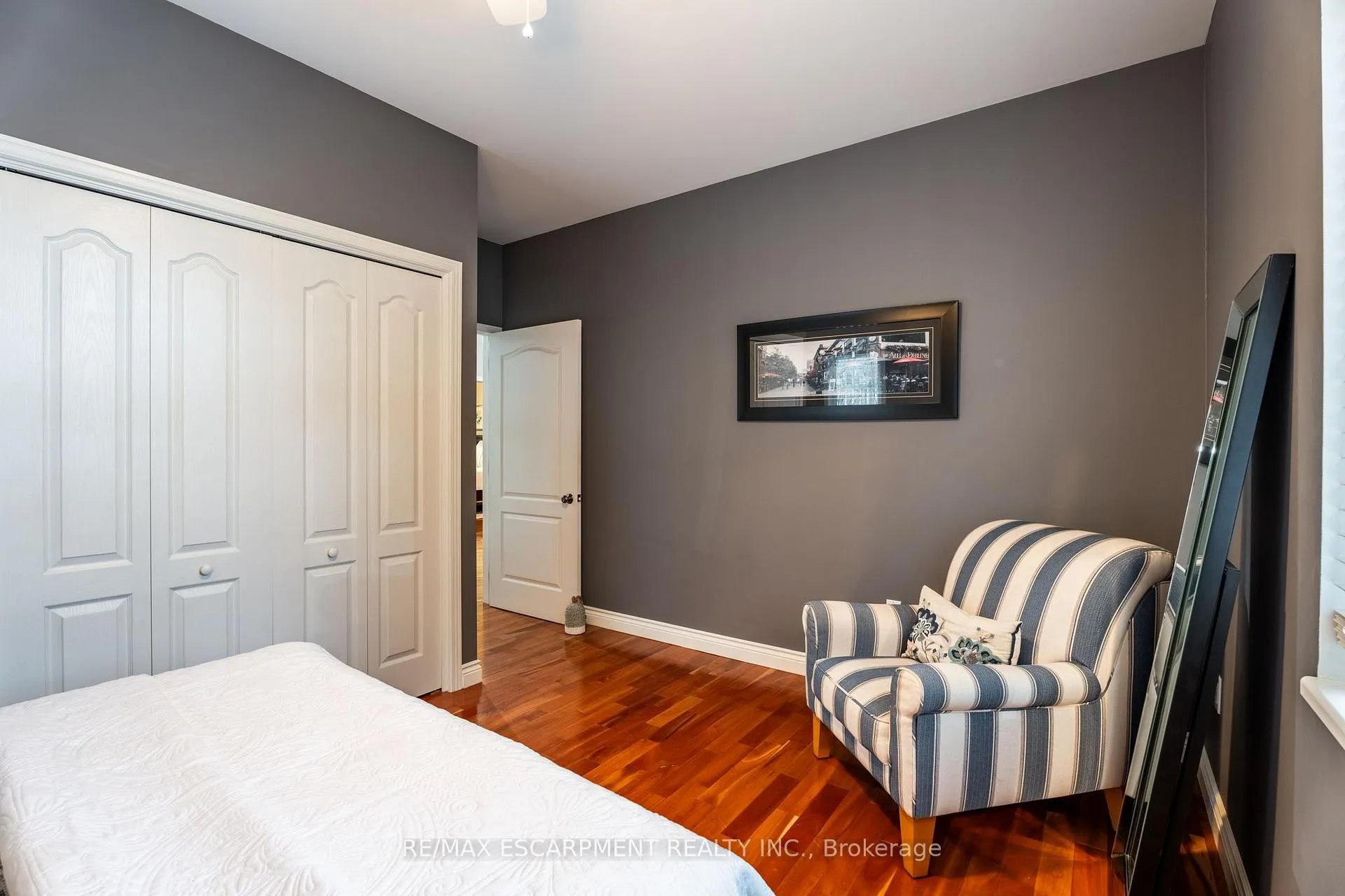 Photo 30 of 715 Robson Road, Hamilton, Rural Flamborough — HOMEH