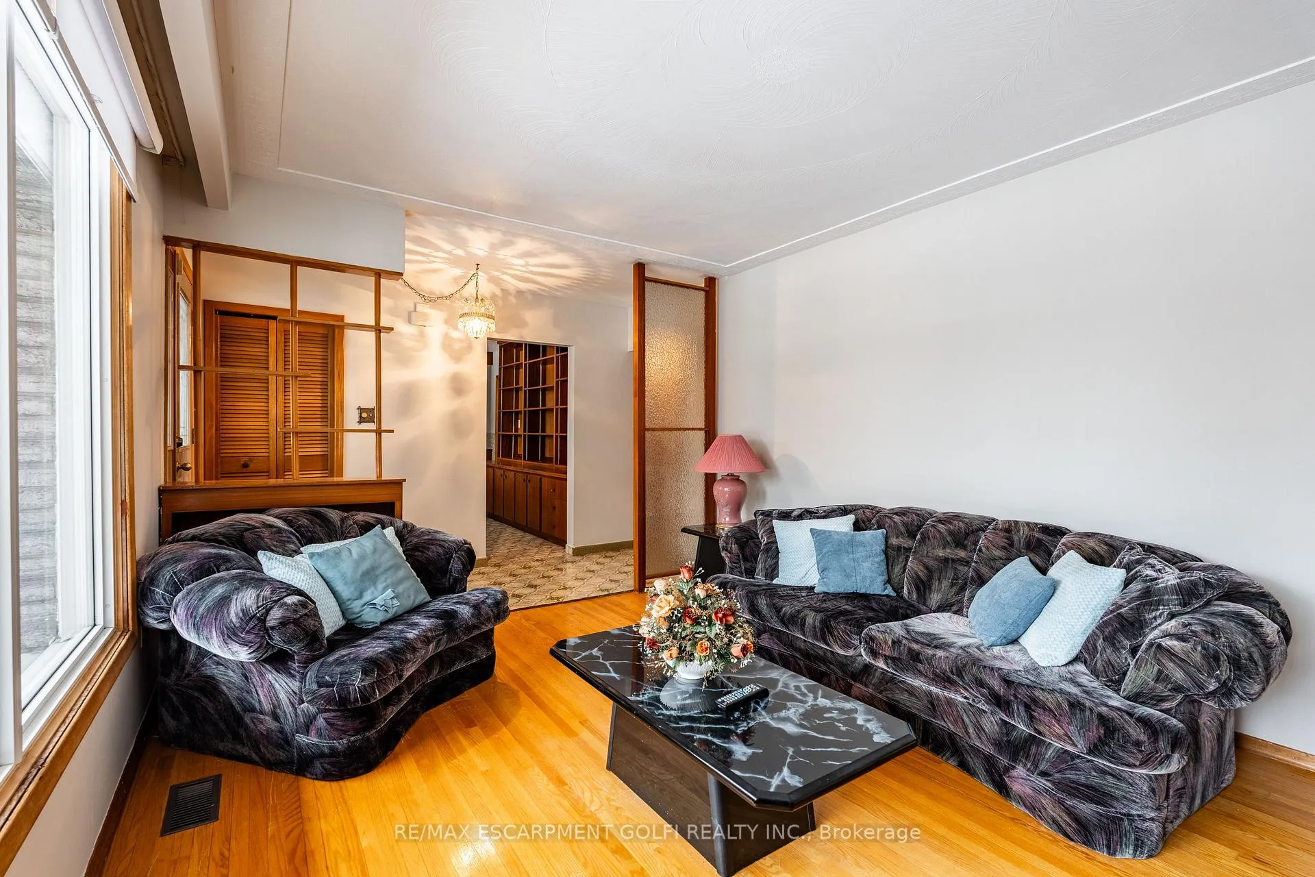 Photo 9 of 16 Gatineau Drive, Hamilton, Lisgar — HOMEH
