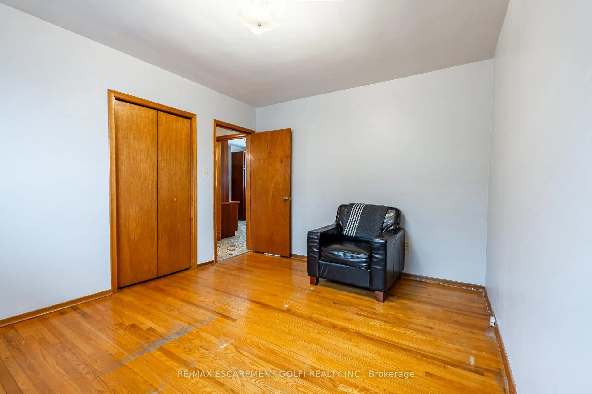 Photo 17 of 16 Gatineau Drive, Hamilton, Lisgar — HOMEH