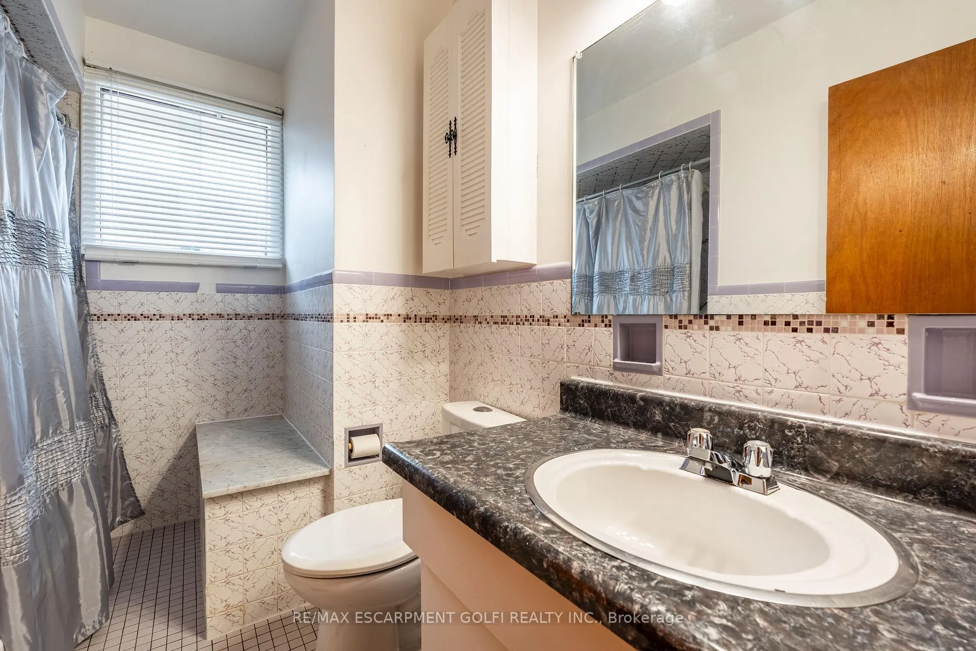 Photo 18 of 16 Gatineau Drive, Hamilton, Lisgar — HOMEH