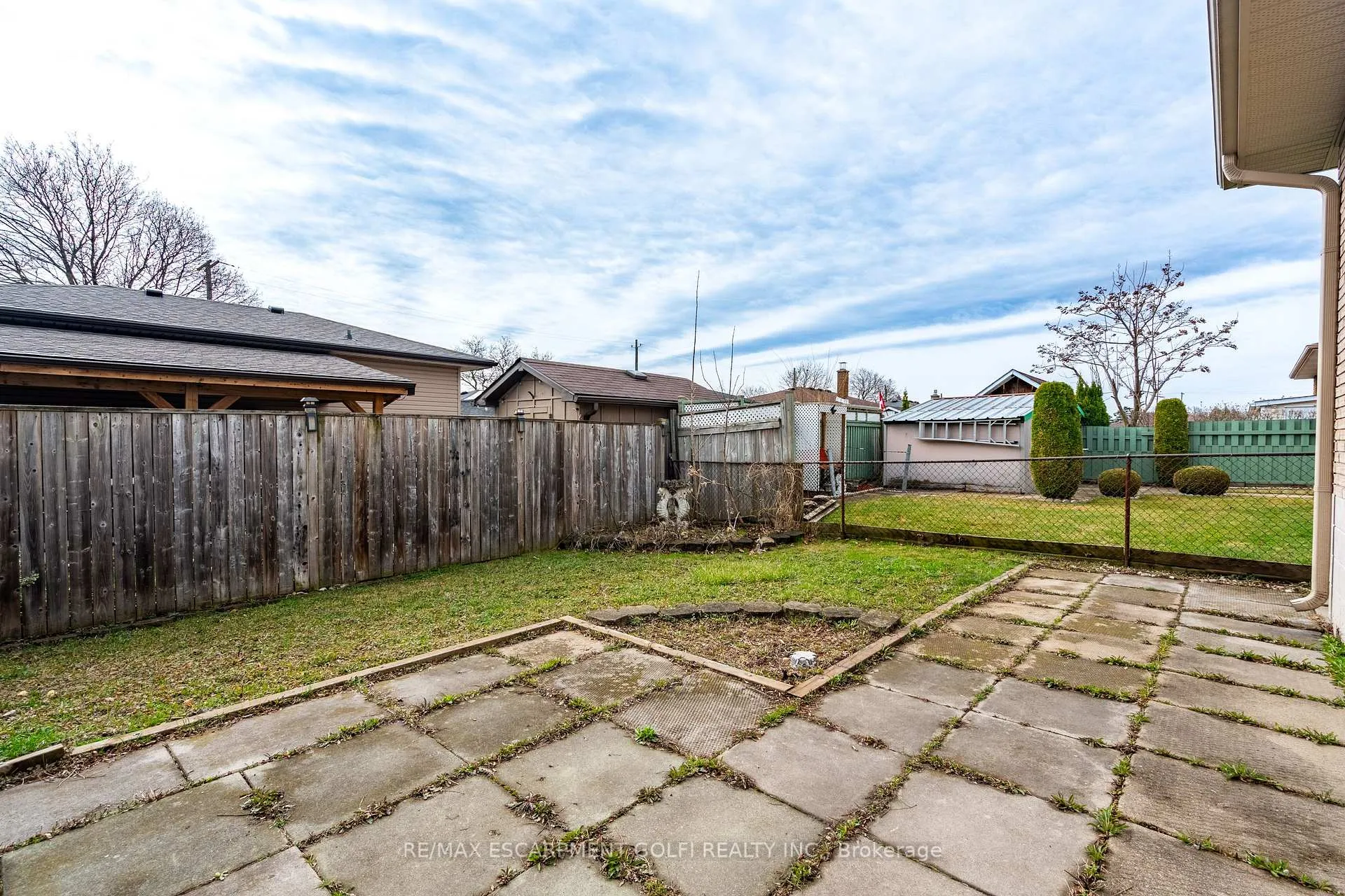 Photo 36 of 16 Gatineau Drive, Hamilton, Lisgar — HOMEH