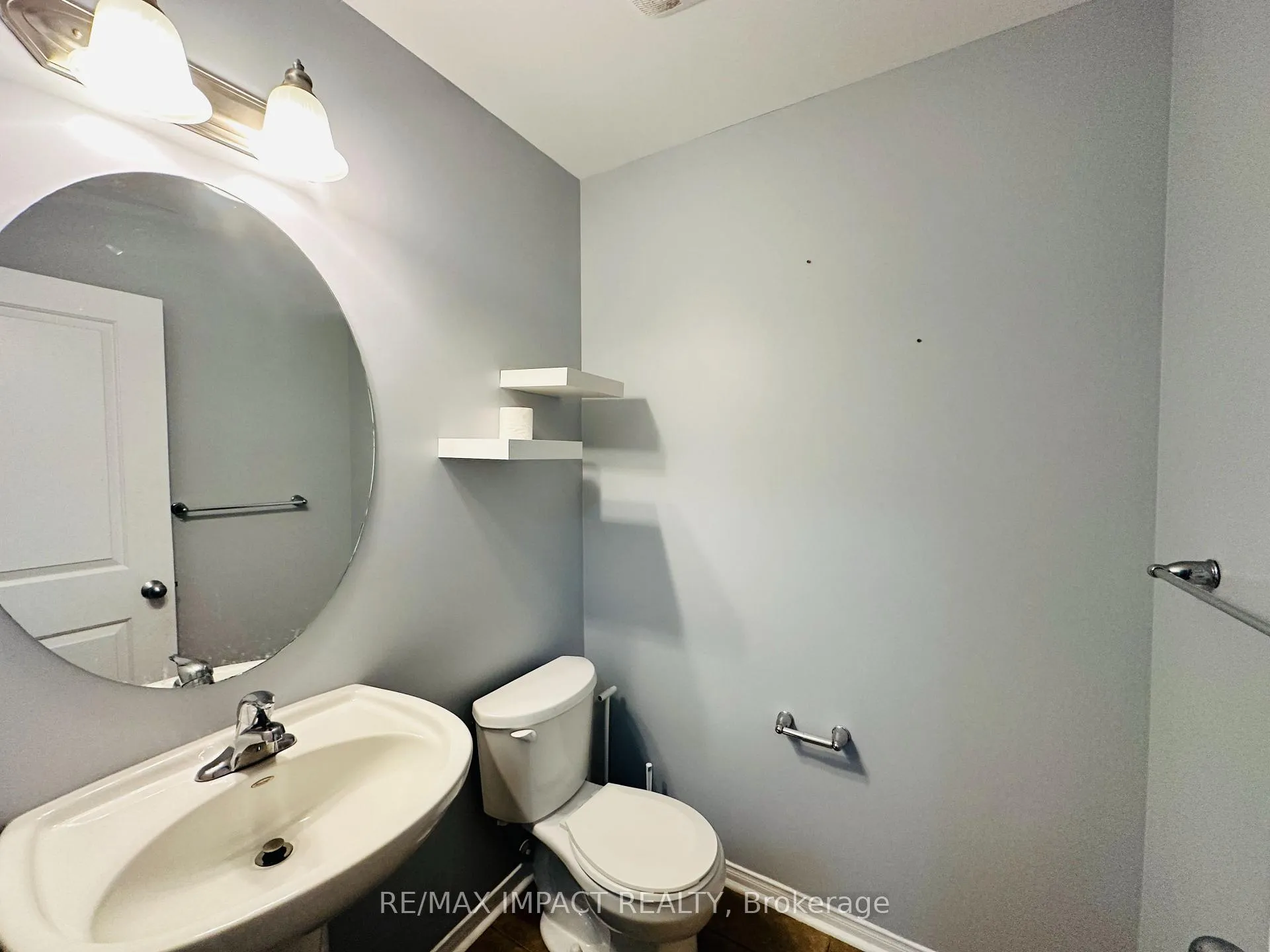 Photo 9 of 2126 Green Road, Clarington, Bowmanville — HOMEH
