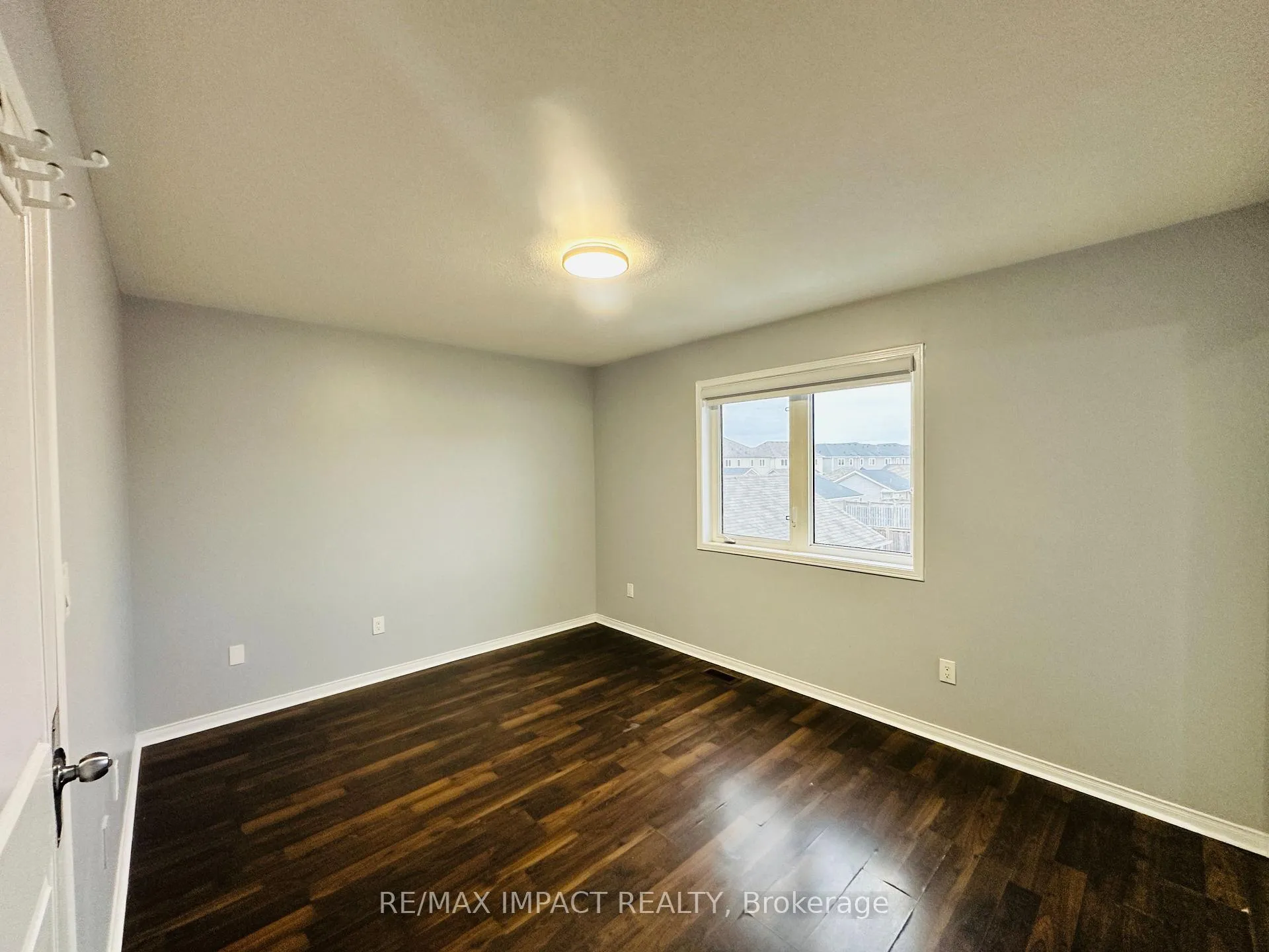 Photo 13 of 2126 Green Road, Clarington, Bowmanville — HOMEH