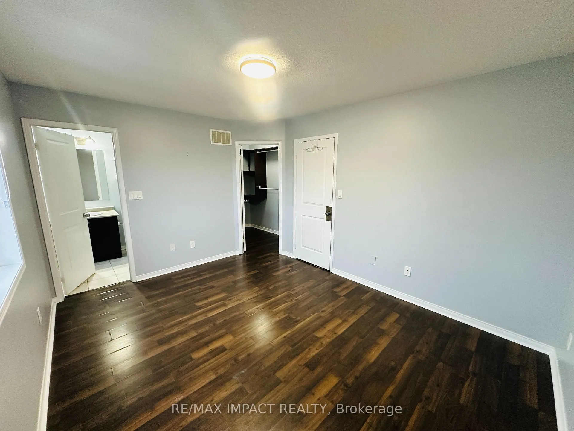 Photo 14 of 2126 Green Road, Clarington, Bowmanville — HOMEH