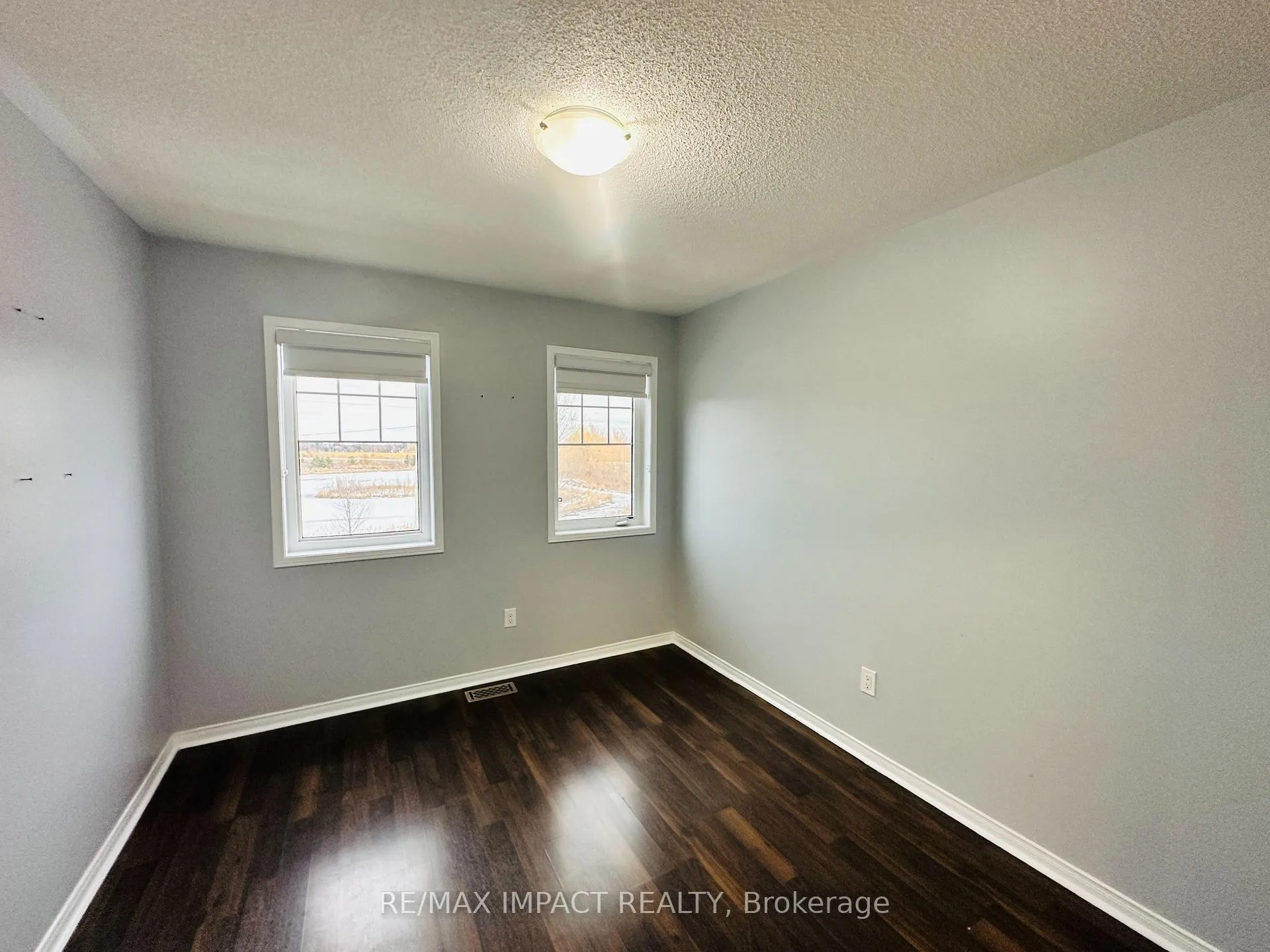 Photo 16 of 2126 Green Road, Clarington, Bowmanville — HOMEH