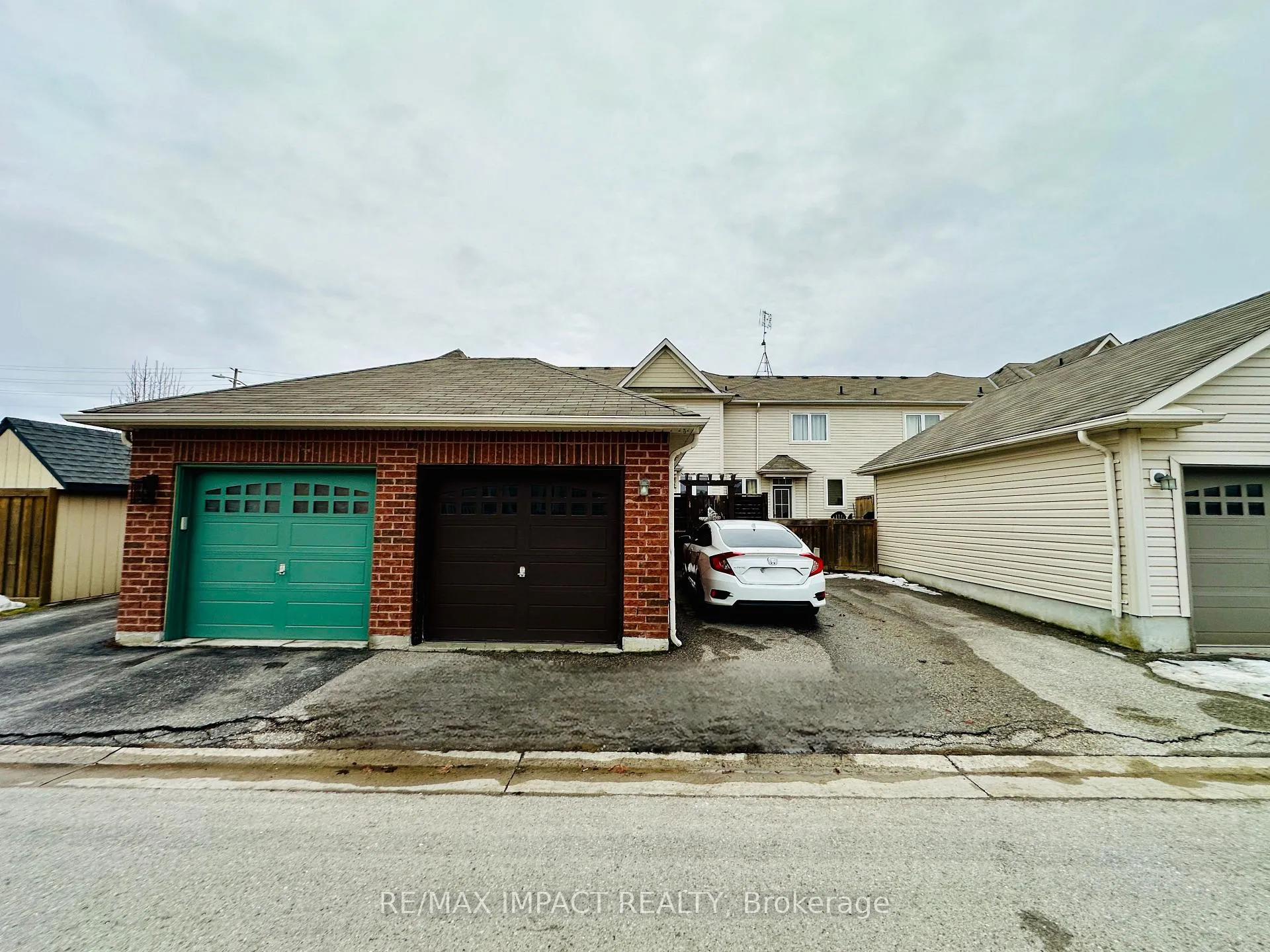Photo 29 of 2126 Green Road, Clarington, Bowmanville — HOMEH