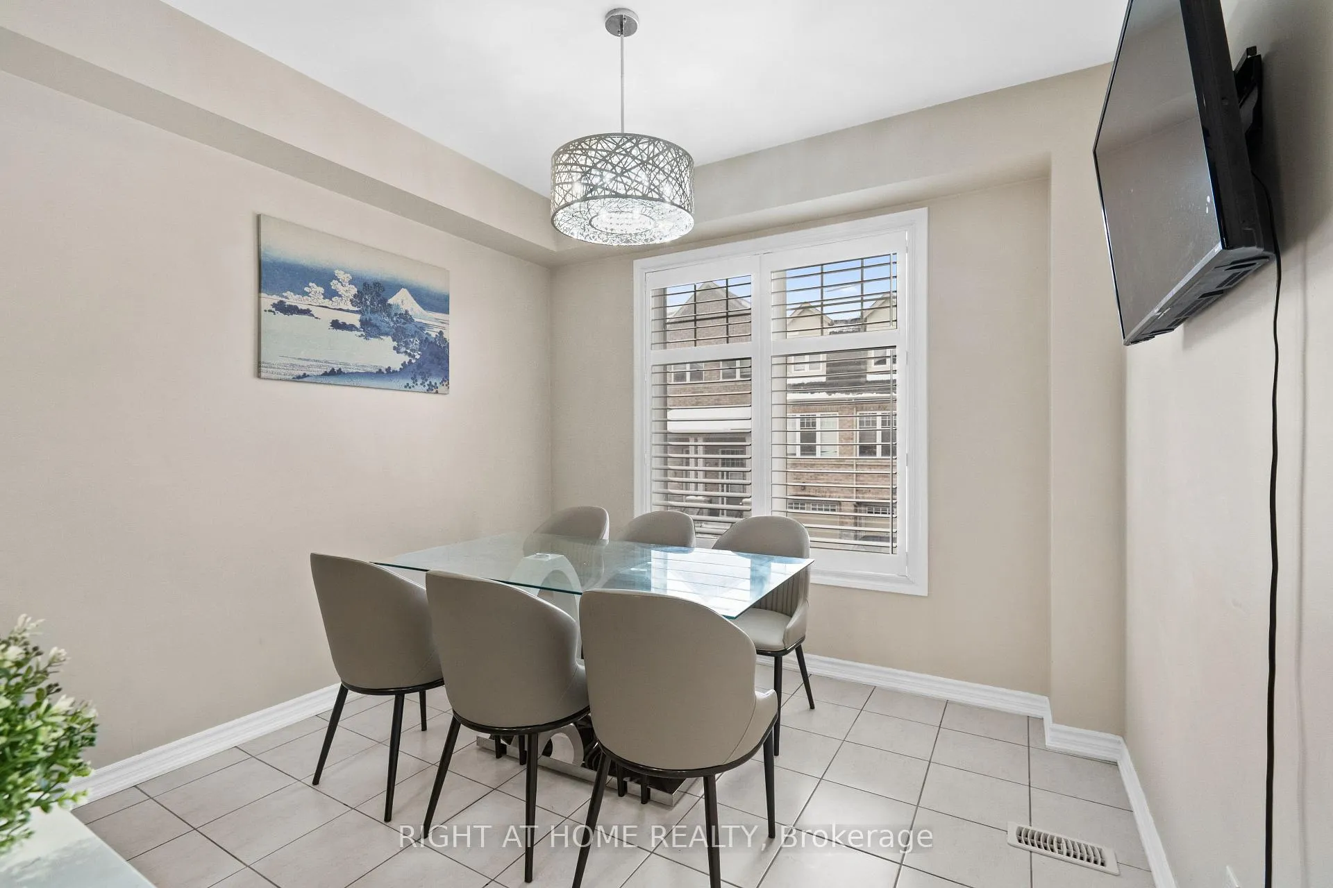 Photo 9 of 9 Magdalene Crescent, Brampton, Heart Lake East — HOMEH