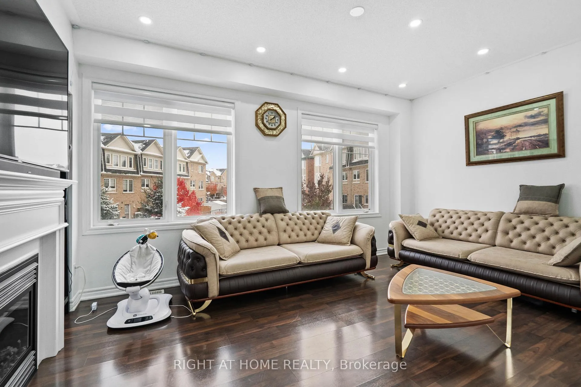 Photo 12 of 9 Magdalene Crescent, Brampton, Heart Lake East — HOMEH