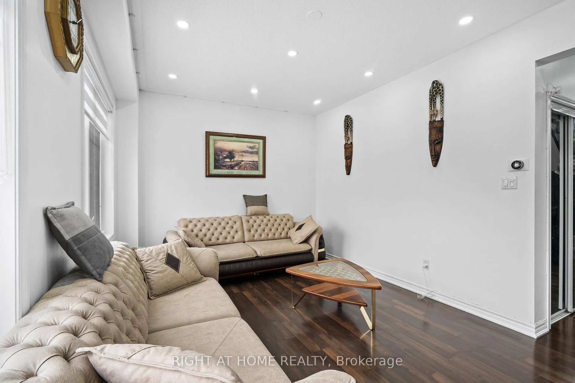 Photo 13 of 9 Magdalene Crescent, Brampton, Heart Lake East — HOMEH