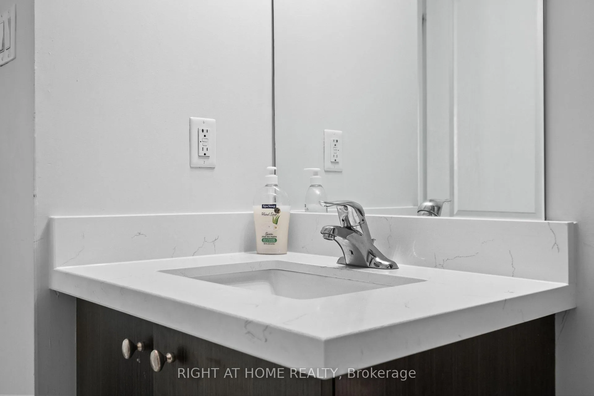Photo 26 of 9 Magdalene Crescent, Brampton, Heart Lake East — HOMEH