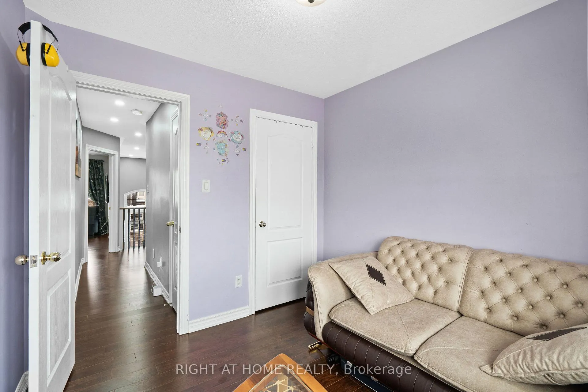 Photo 29 of 9 Magdalene Crescent, Brampton, Heart Lake East — HOMEH