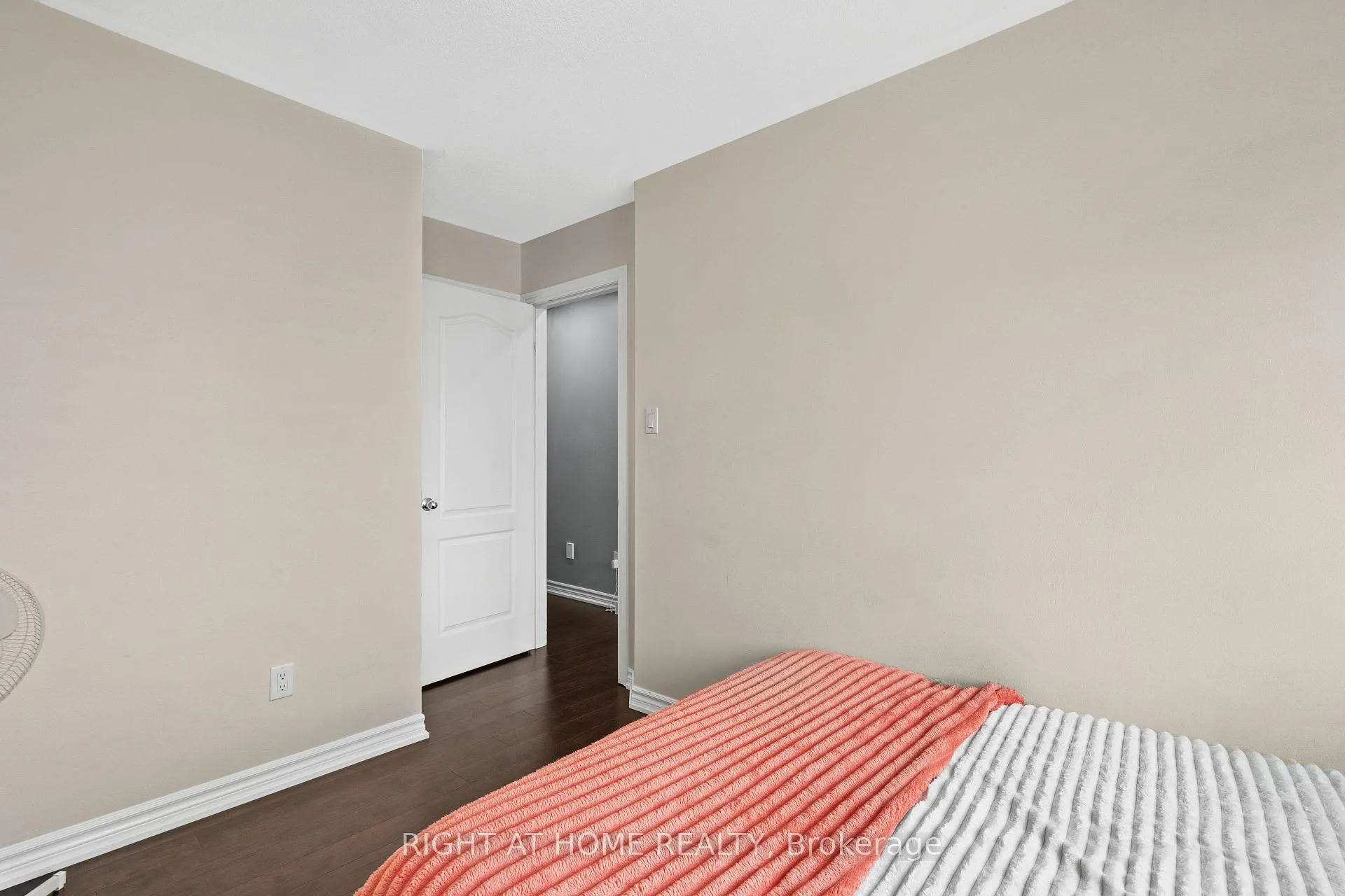 Photo 32 of 9 Magdalene Crescent, Brampton, Heart Lake East — HOMEH