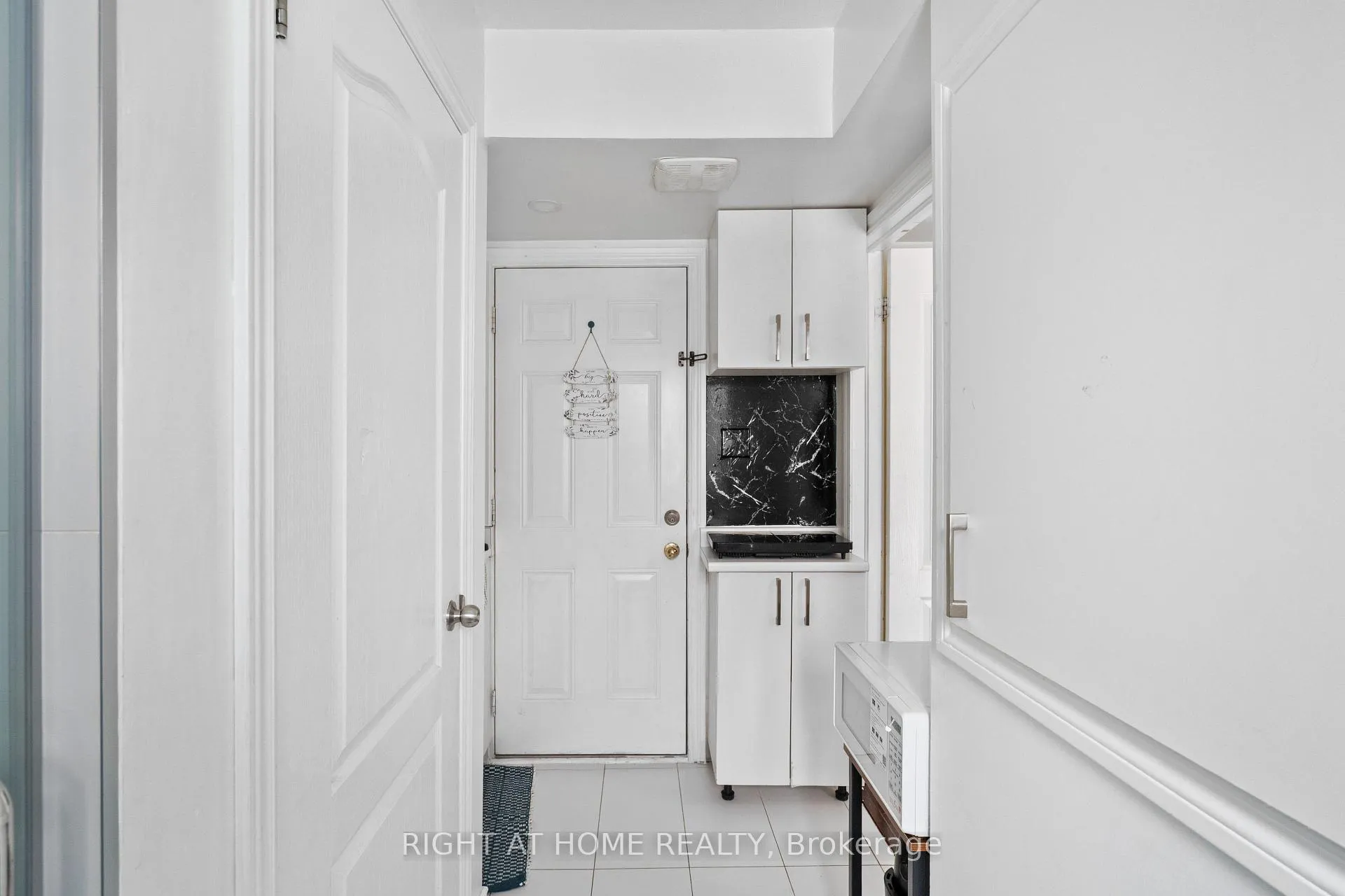 Photo 39 of 9 Magdalene Crescent, Brampton, Heart Lake East — HOMEH