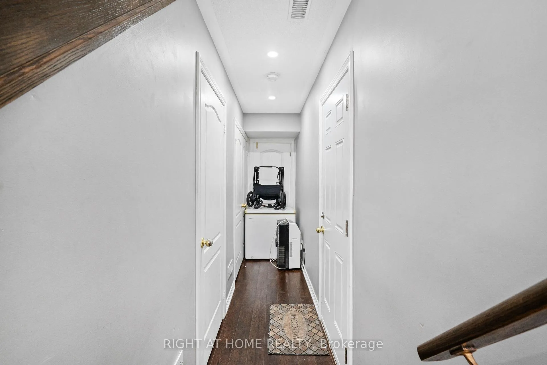 Photo 40 of 9 Magdalene Crescent, Brampton, Heart Lake East — HOMEH