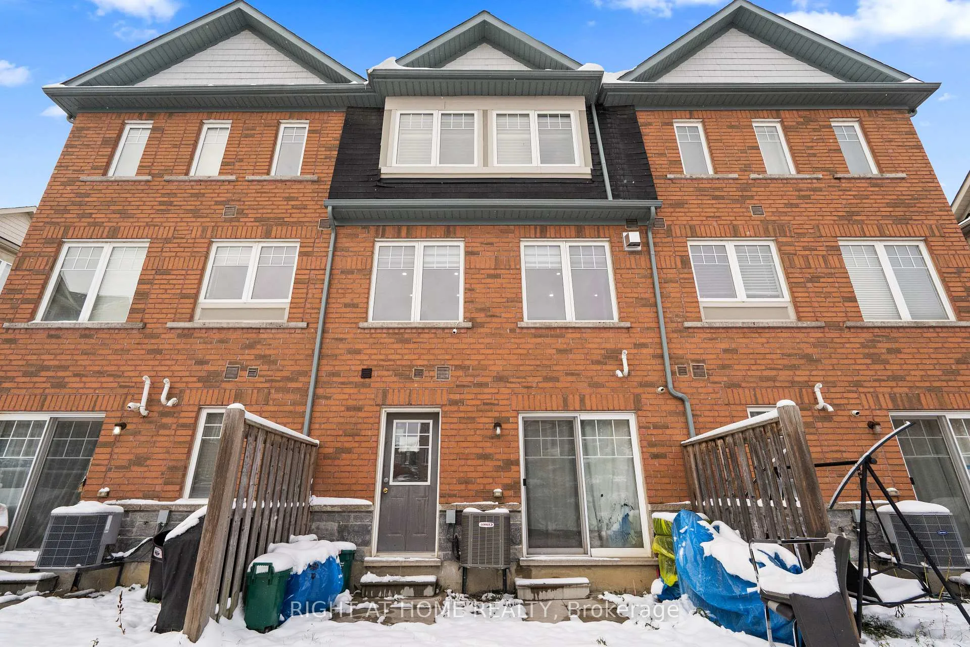 Photo 42 of 9 Magdalene Crescent, Brampton, Heart Lake East — HOMEH