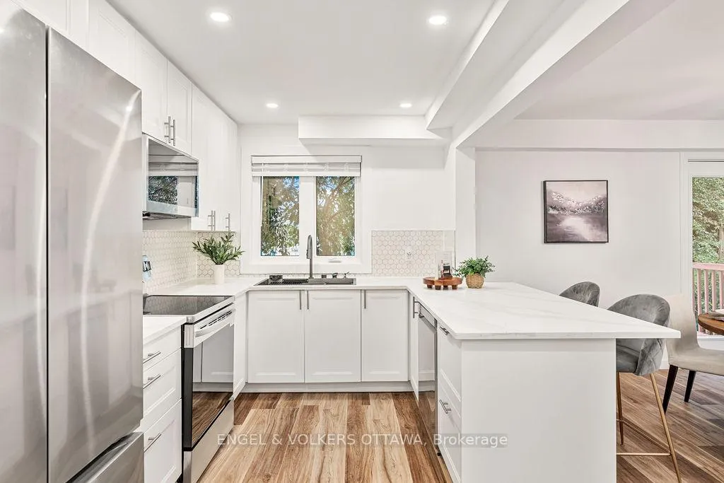 Photo 15 of 12 Bayside Private, Ottawa, Mooneys Bay/Riverside Park — HOMEH