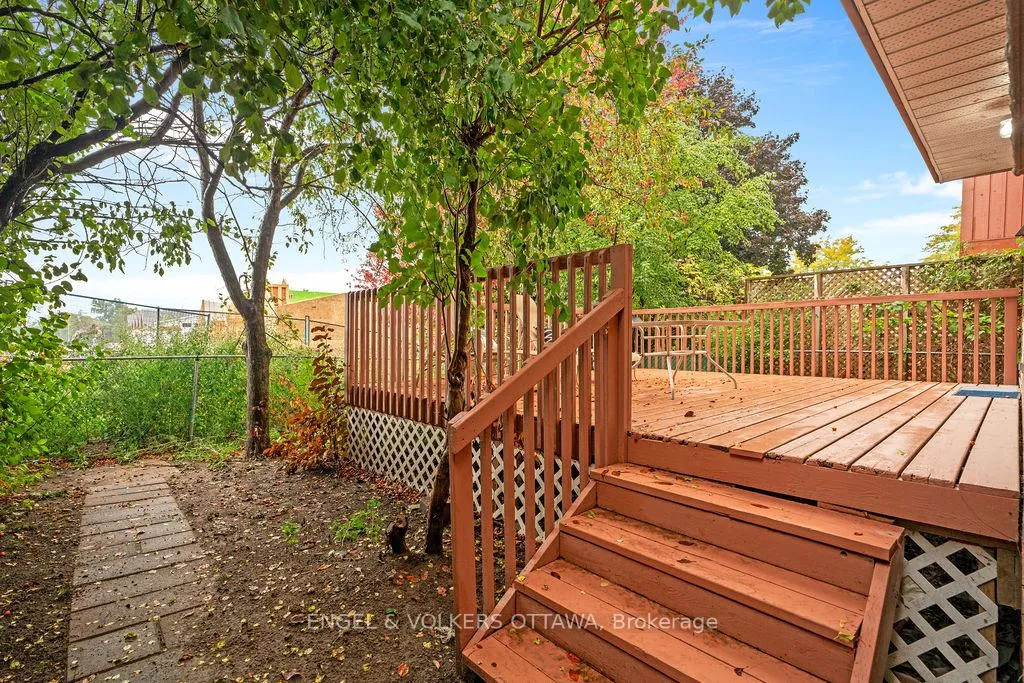 Photo 37 of 12 Bayside Private, Ottawa, Mooneys Bay/Riverside Park — HOMEH