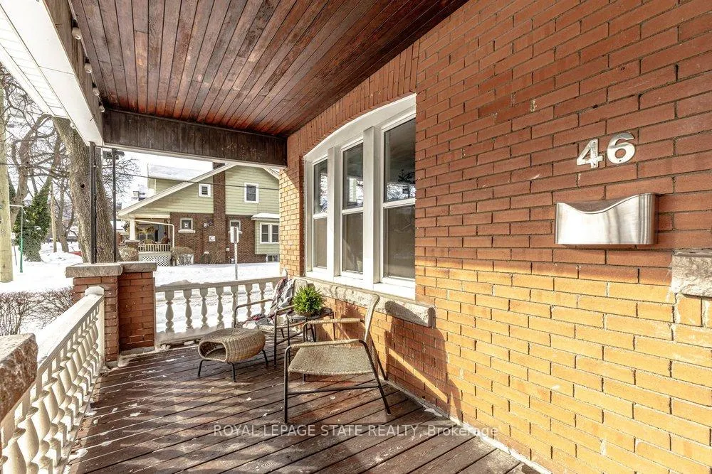 Photo 4 of 46 Connaught Avenue S, Hamilton, Stipley — HOMEH
