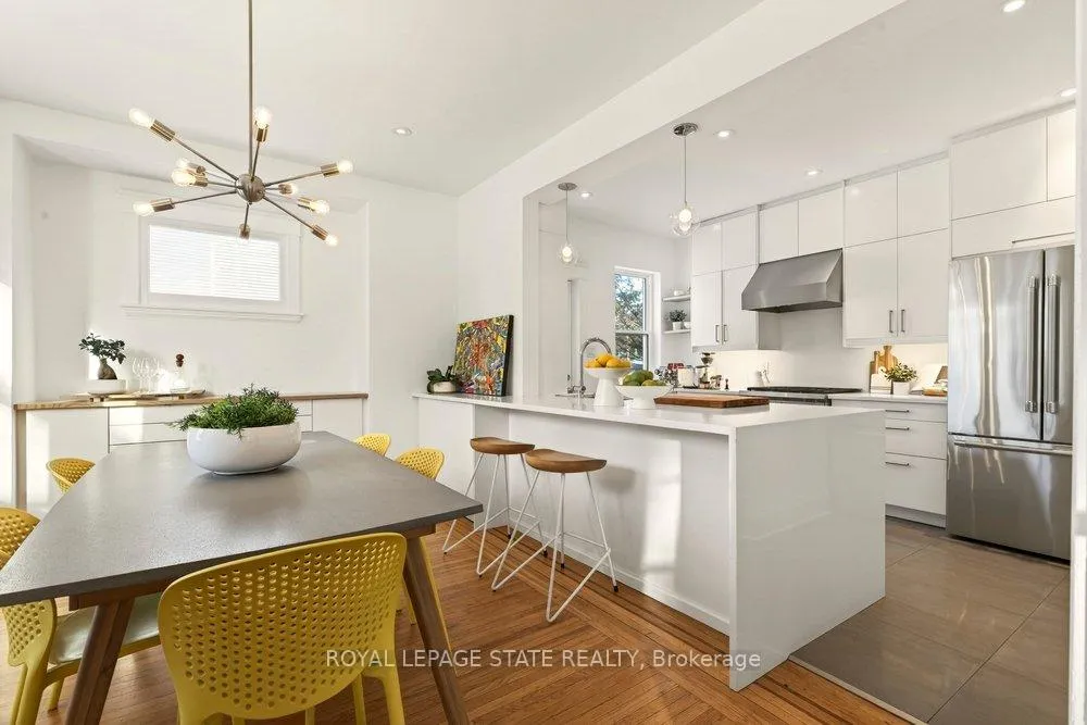 Photo 18 of 46 Connaught Avenue S, Hamilton, Stipley — HOMEH