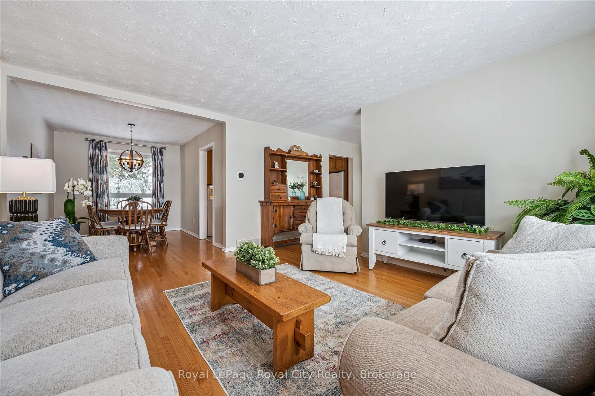 Photo 8 of 7430 Wellington Rd 51, Guelph/Eramosa, Rural Guelph/Eramosa West — HOMEH
