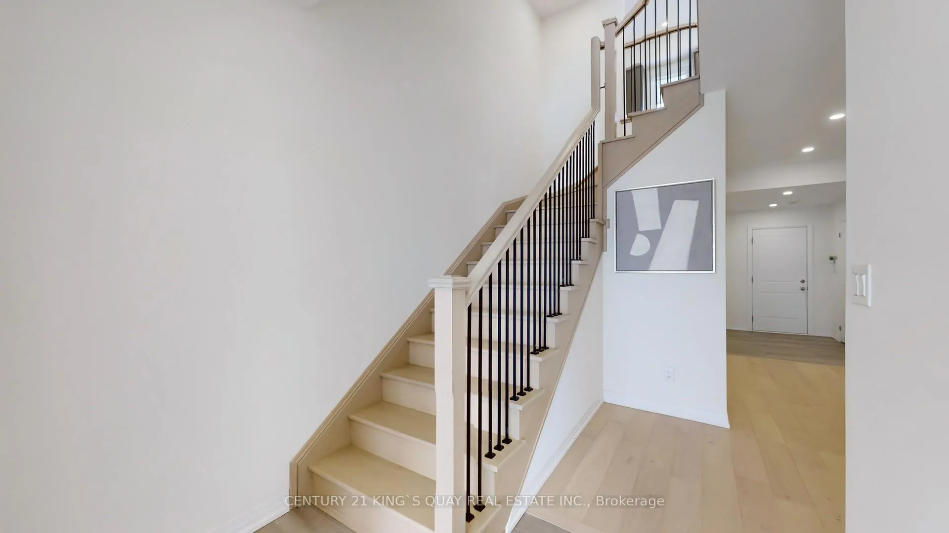 Photo 9 of 75 Mumbai Drive, Markham, Middlefield — HOMEH