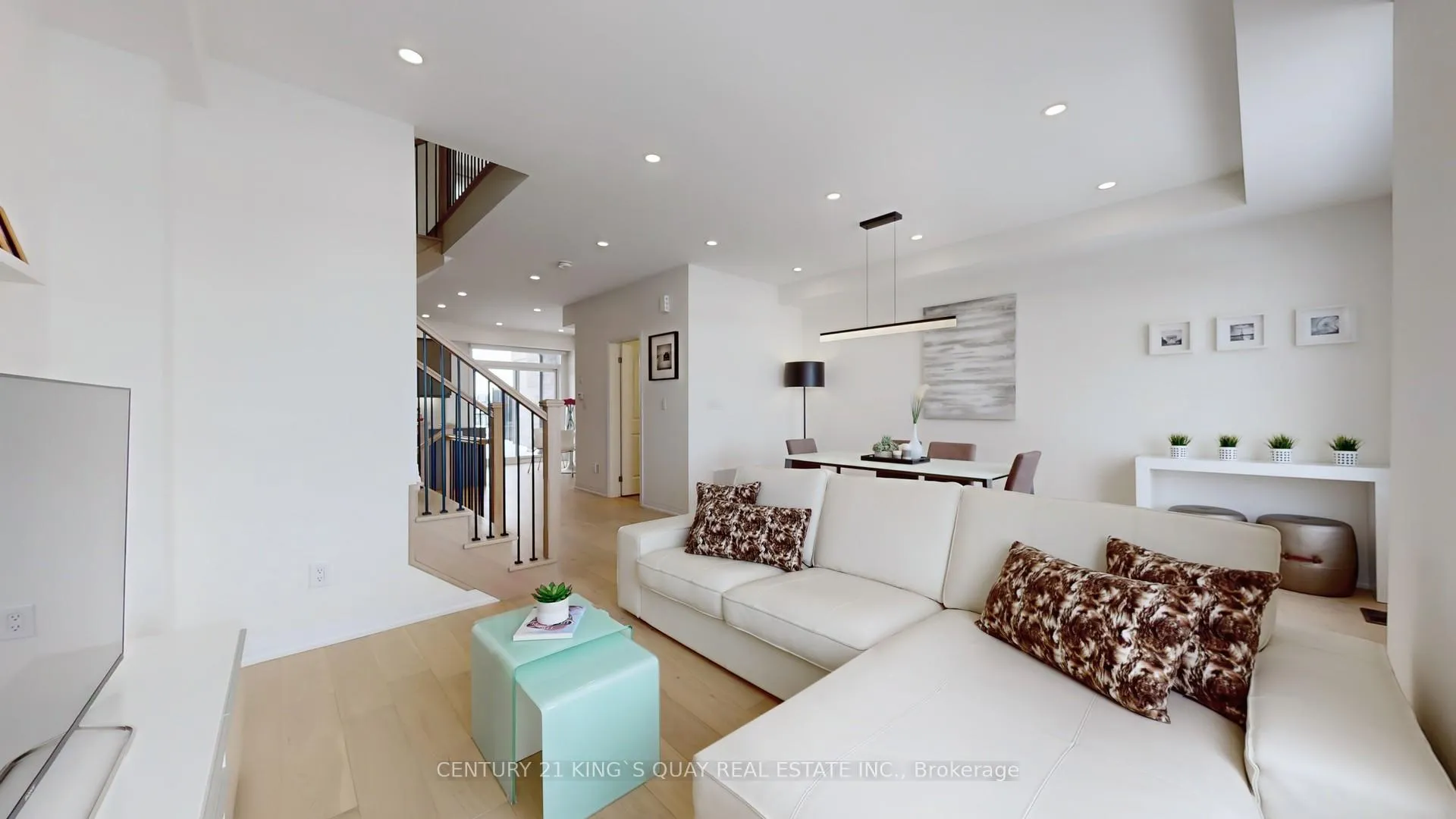 Photo 11 of 75 Mumbai Drive, Markham, Middlefield — HOMEH