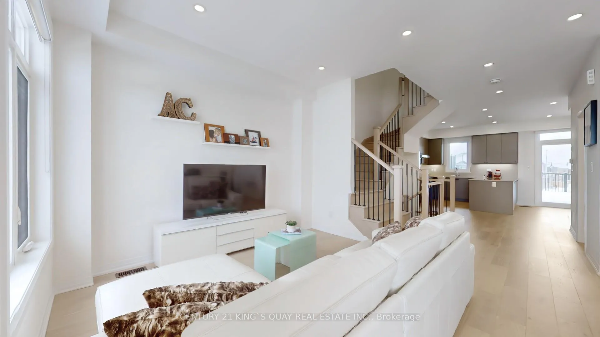 Photo 13 of 75 Mumbai Drive, Markham, Middlefield — HOMEH