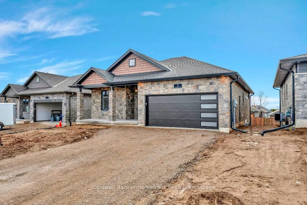 Photo 1 of 3 Patten Drive, Brant, South Dumfries — HOMEH