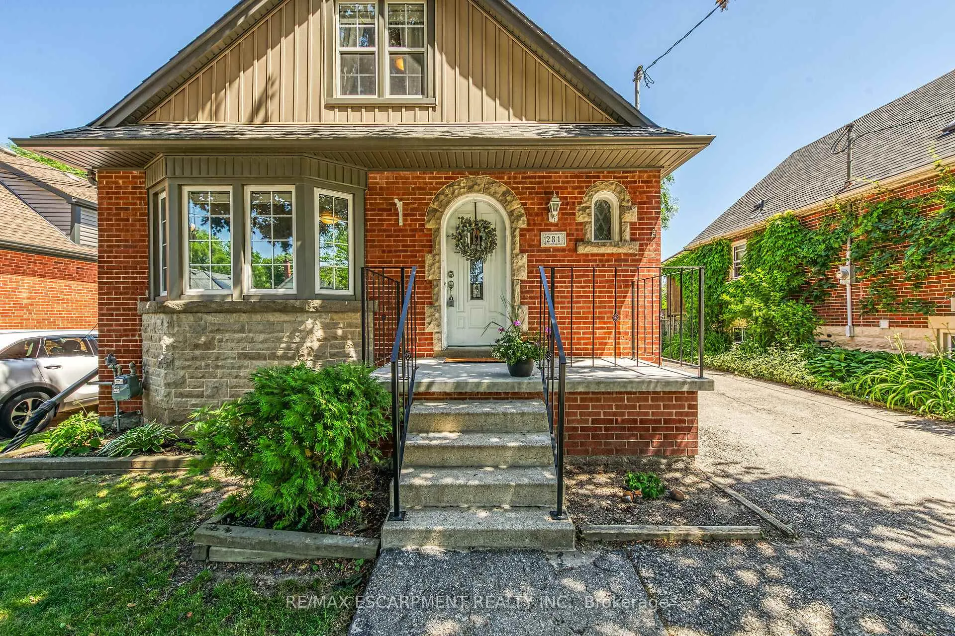 Photo 3 of 281 East 17th Street, Hamilton, Inch Park — HOMEH