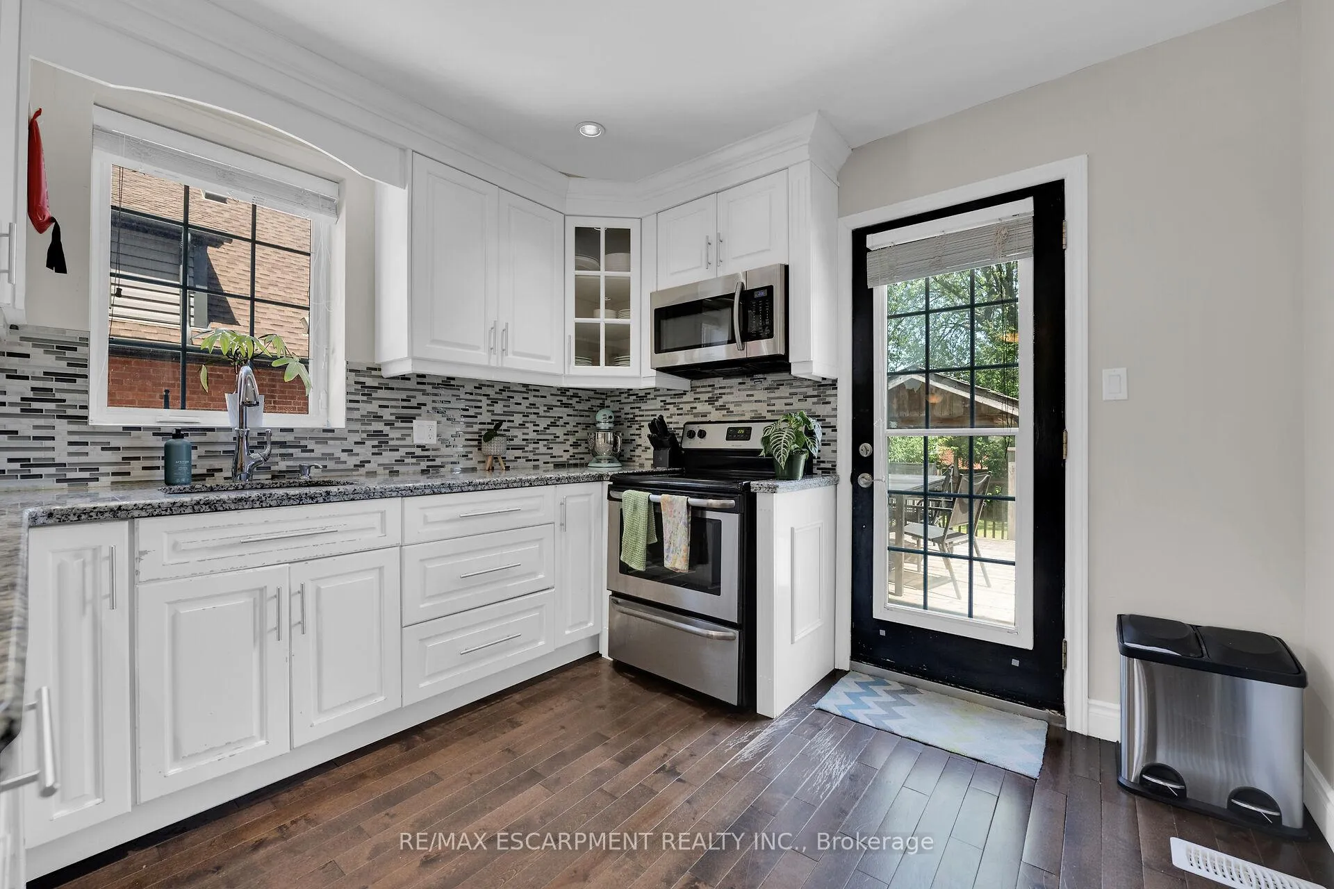 Photo 6 of 281 East 17th Street, Hamilton, Inch Park — HOMEH