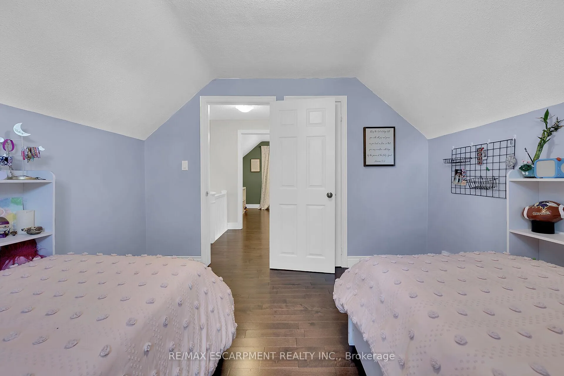 Photo 21 of 281 East 17th Street, Hamilton, Inch Park — HOMEH